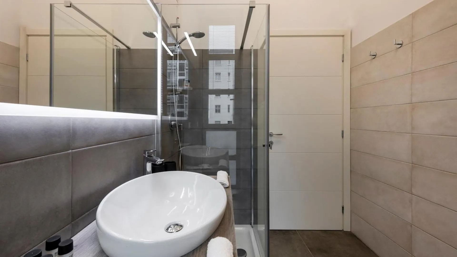Apartament Padova 38 - Bilocale Di Design Mediolan